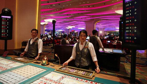 Sic Bo Croupiers